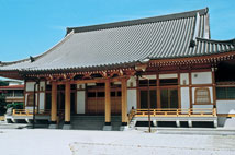 楞厳寺本堂（埼玉県上尾市）